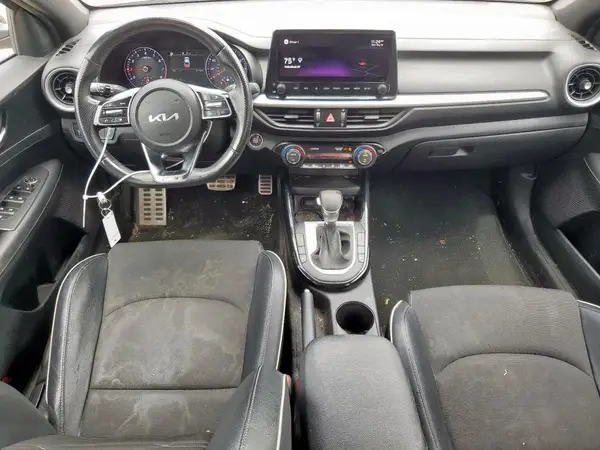 3KPF54AD6NE425306 2022 KIA FORTE - Image 8