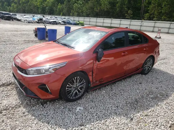 3KPF54AD6NE427069 2022 KIA FORTE - Image 1