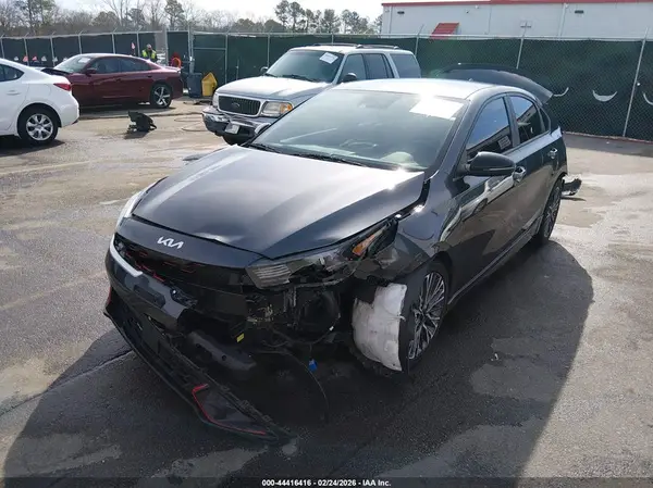 3KPF54AD6NE434815 2022 KIA FORTE - Image 2