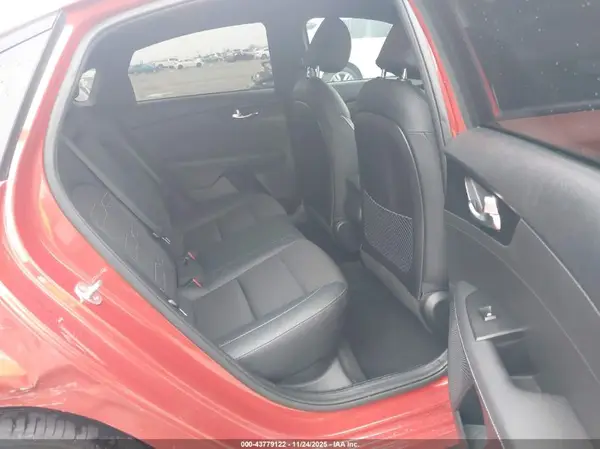 3KPF54AD6NE437231 2022 KIA FORTE - Image 8