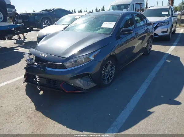 3KPF54AD6NE440825 2022 KIA FORTE - Image 2