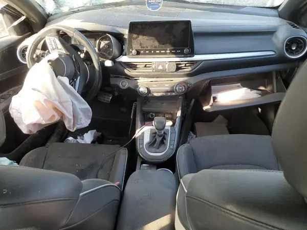 3KPF54AD6NE441506 2022 KIA FORTE - Image 8