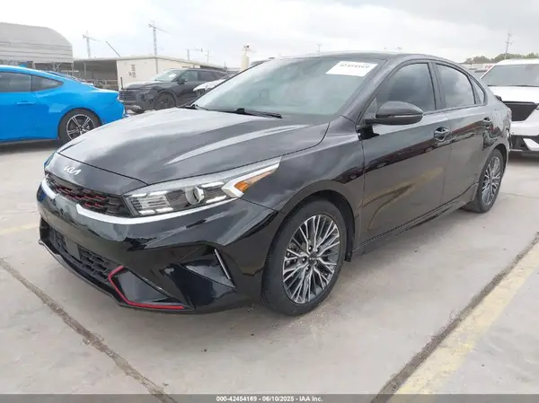 3KPF54AD6NE444230 2022 KIA FORTE - Image 2
