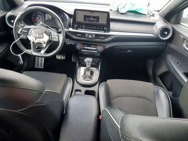 3KPF54AD6NE447659 2022 KIA FORTE - Image 8