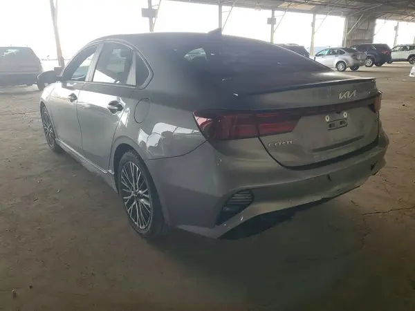 3KPF54AD6NE447905 2022 KIA FORTE - Image 2