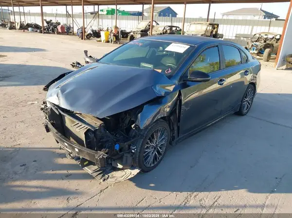 3KPF54AD6NE454742 2022 KIA FORTE - Image 2