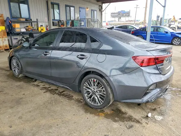 3KPF54AD6NE470777 2022 KIA FORTE - Image 2