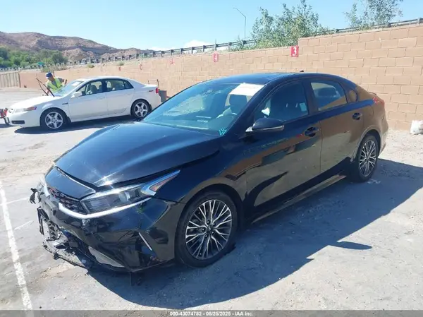 3KPF54AD6NE470875 2022 KIA FORTE - Image 2