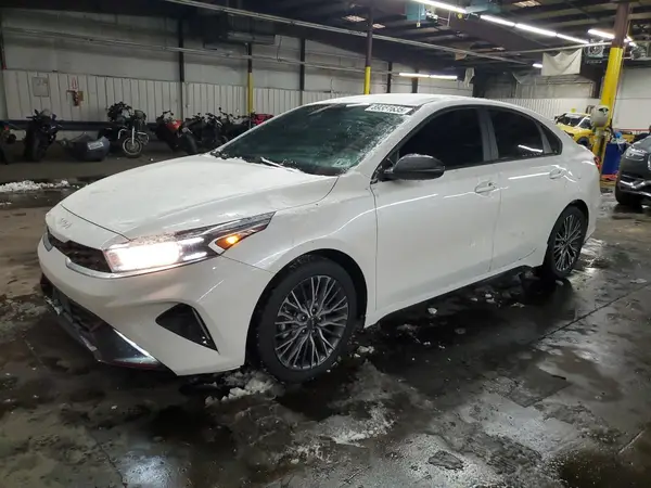 3KPF54AD6NE471864 2022 KIA FORTE - Image 1