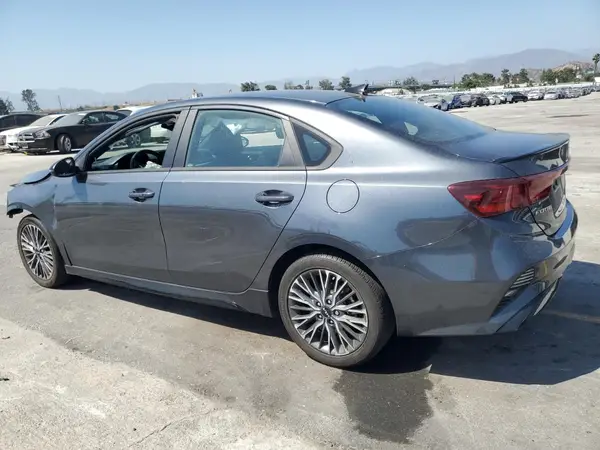 3KPF54AD6NE473582 2022 KIA FORTE - Image 2