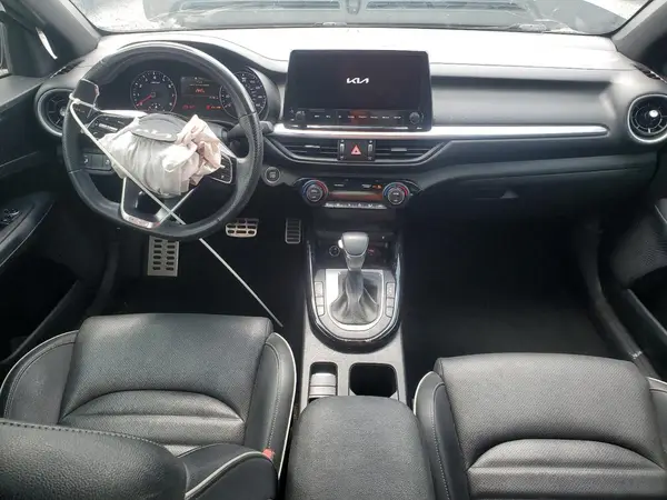 3KPF54AD6NE478927 2022 KIA FORTE - Image 8