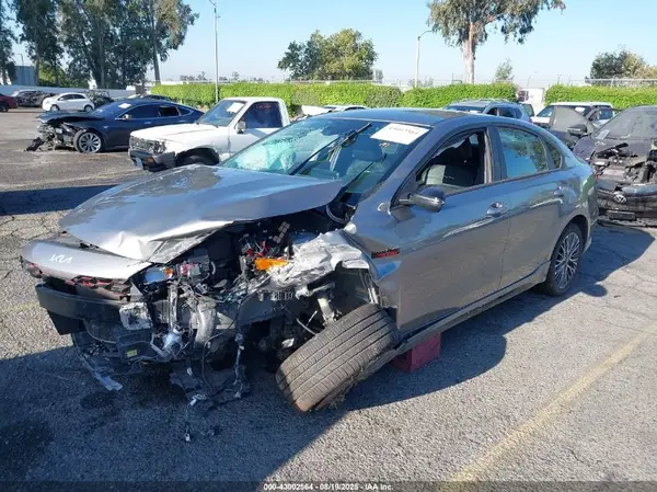 3KPF54AD6NE485179 2022 KIA FORTE - Image 2