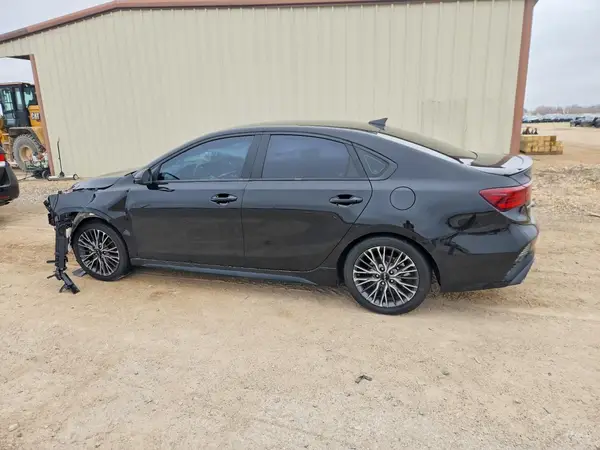 3KPF54AD6NE500506 2022 KIA FORTE - Image 2