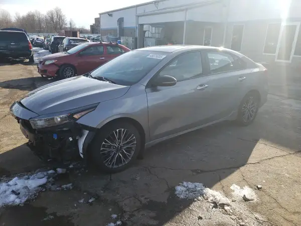 3KPF54AD6NE502692 2022 KIA FORTE - Image 1