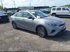 3KPF54AD6NE503261 2022 KIA FORTE