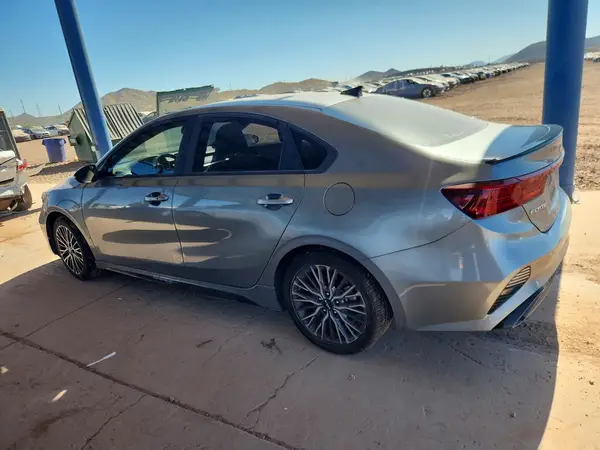 3KPF54AD6NE508119 2022 KIA FORTE - Image 2