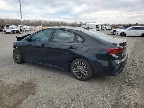 3KPF54AD6NE509173 2022 KIA FORTE - Image 2
