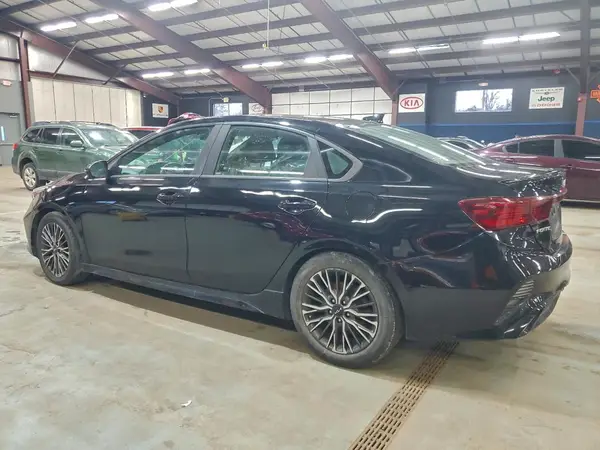 3KPF54AD6NE510078 2022 KIA FORTE - Image 2