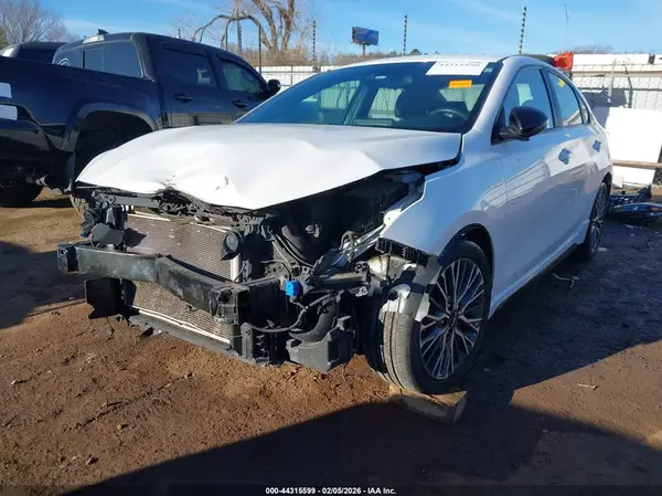 3KPF54AD6PE537123 2023 KIA FORTE - Image 2
