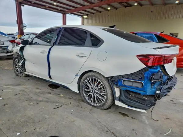 3KPF54AD6PE539471 2023 KIA FORTE - Image 2