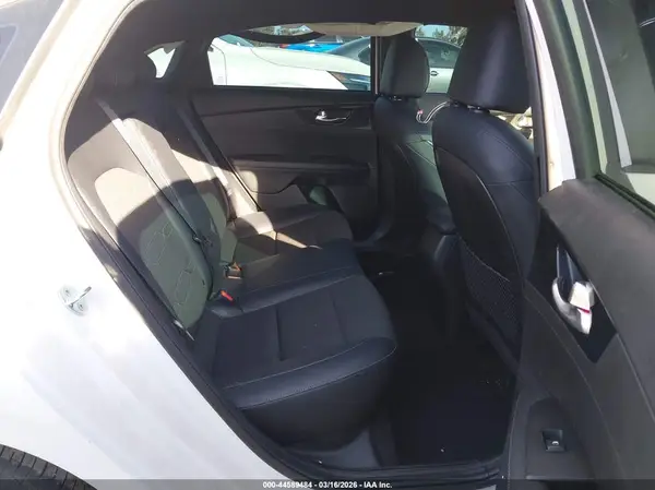 3KPF54AD6PE548168 2023 KIA FORTE - Image 8