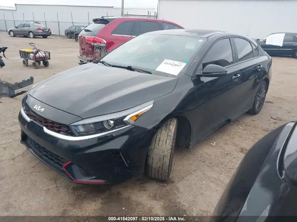 3KPF54AD6PE548252 2023 KIA FORTE - Image 2