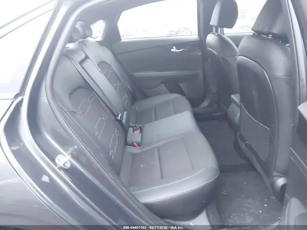 3KPF54AD6PE549689 2023 KIA FORTE - Image 8