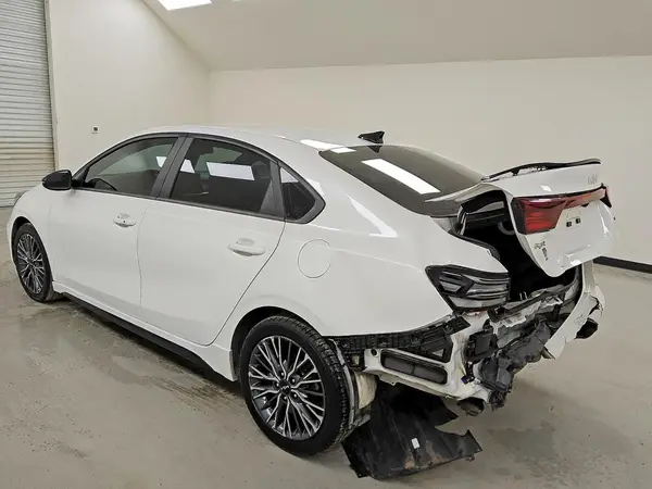3KPF54AD6PE552673 2023 KIA FORTE - Image 2