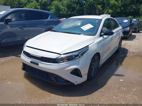 3KPF54AD6PE562975 2023 KIA FORTE - Image 2