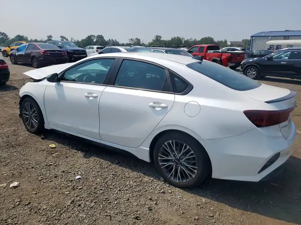 3KPF54AD6PE564242 2023 KIA FORTE - Image 2