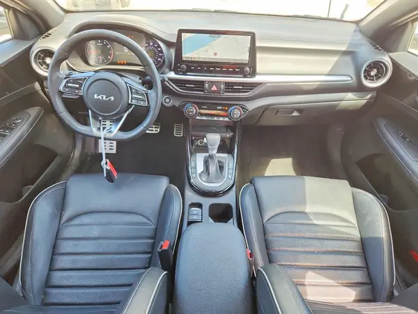3KPF54AD6PE580621 2023 KIA FORTE - Image 8