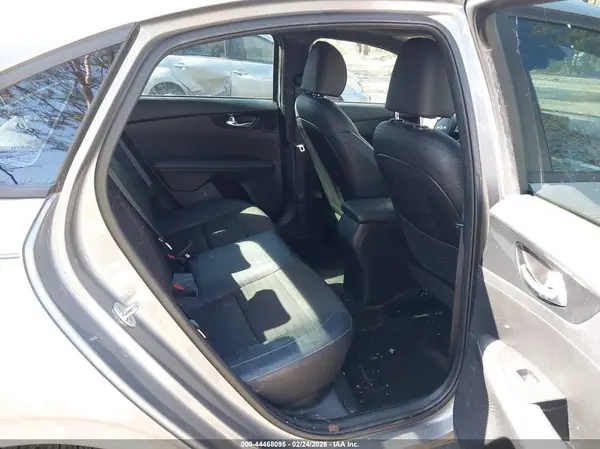 3KPF54AD6PE580876 2023 KIA FORTE - Image 8