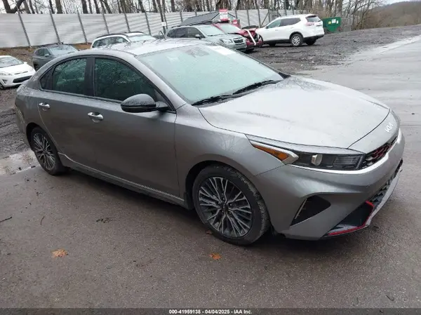 3KPF54AD6PE581350 2023 KIA FORTE - Image 1