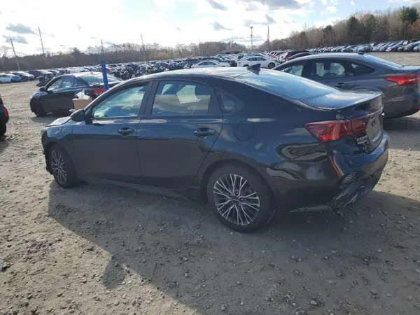 3KPF54AD6PE583664 2023 KIA FORTE - Image 2