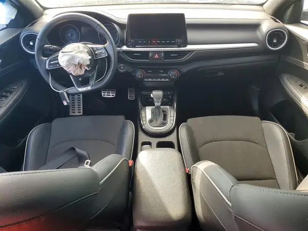 3KPF54AD6PE583776 2023 KIA FORTE - Image 8
