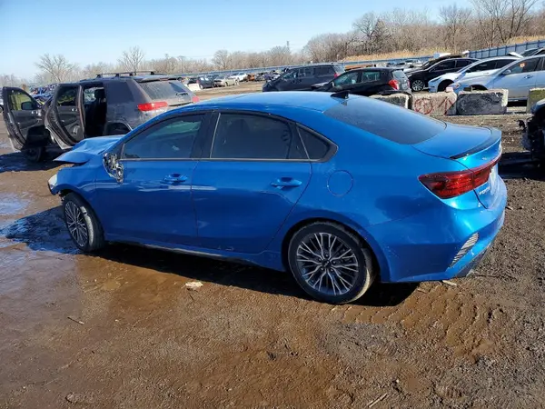 3KPF54AD6PE586807 2023 KIA FORTE - Image 2