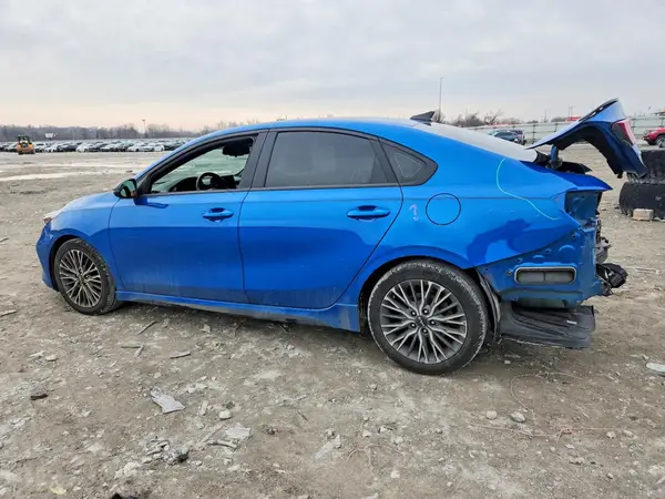 3KPF54AD6PE587052 2023 KIA FORTE - Image 2