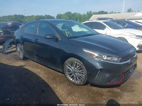 3KPF54AD6PE588718 2023 KIA FORTE - Image 1