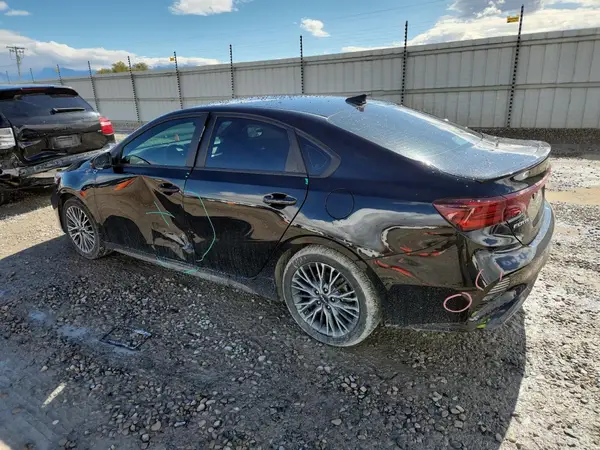 3KPF54AD6PE596026 2023 KIA FORTE - Image 2