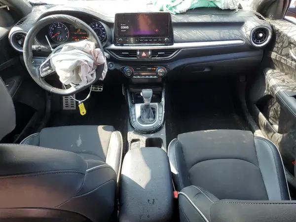 3KPF54AD6PE602911 2023 KIA FORTE - Image 8