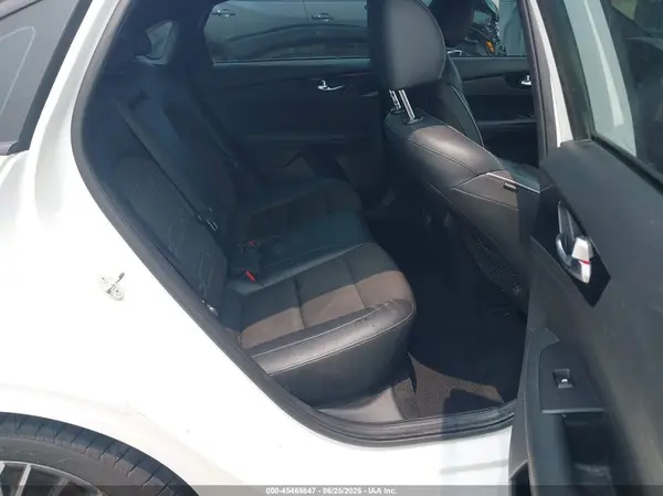 3KPF54AD6PE606571 2023 KIA FORTE - Image 8