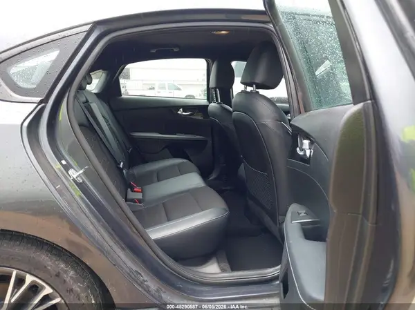 3KPF54AD6PE612600 2023 KIA FORTE - Image 8