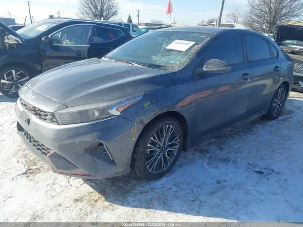 3KPF54AD6PE614296 2023 KIA FORTE - Image 2