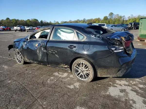 3KPF54AD6PE614959 2023 KIA FORTE - Image 2