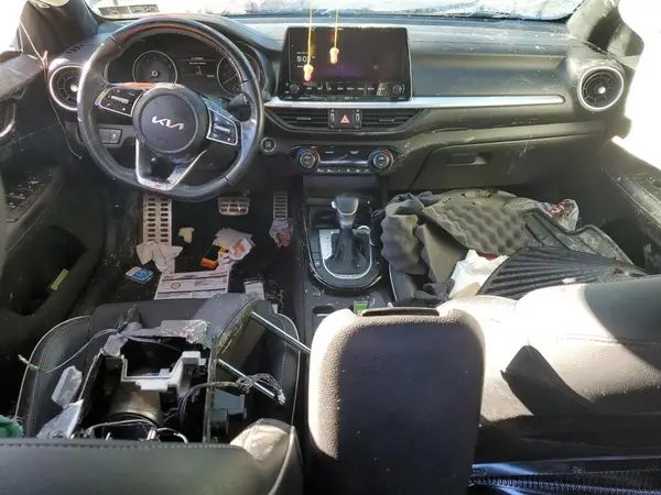 3KPF54AD6PE614959 2023 KIA FORTE - Image 8