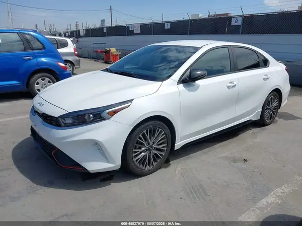 3KPF54AD6PE615402 2023 KIA FORTE - Image 2