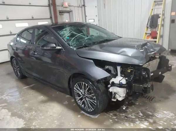 3KPF54AD6PE629896 2023 KIA FORTE - Image 1