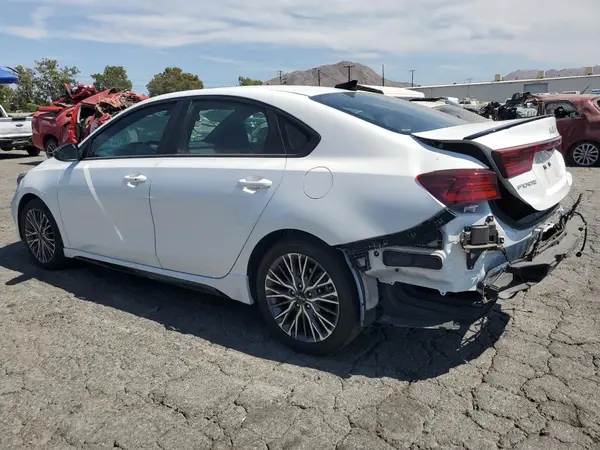 3KPF54AD6PE631289 2023 KIA FORTE - Image 2