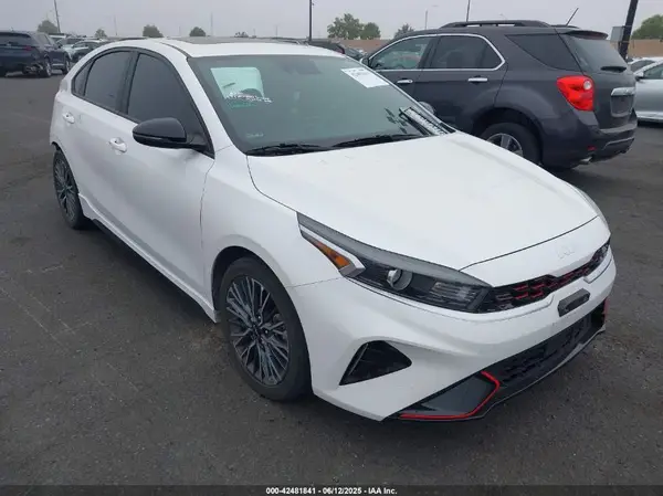 3KPF54AD6PE634225 2023 KIA FORTE - Image 1