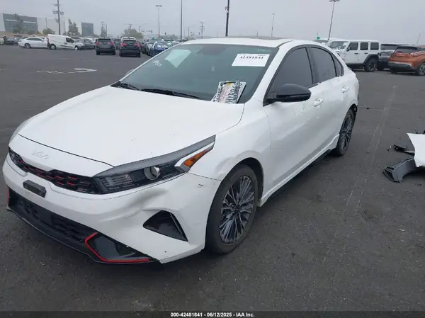3KPF54AD6PE634225 2023 KIA FORTE - Image 2